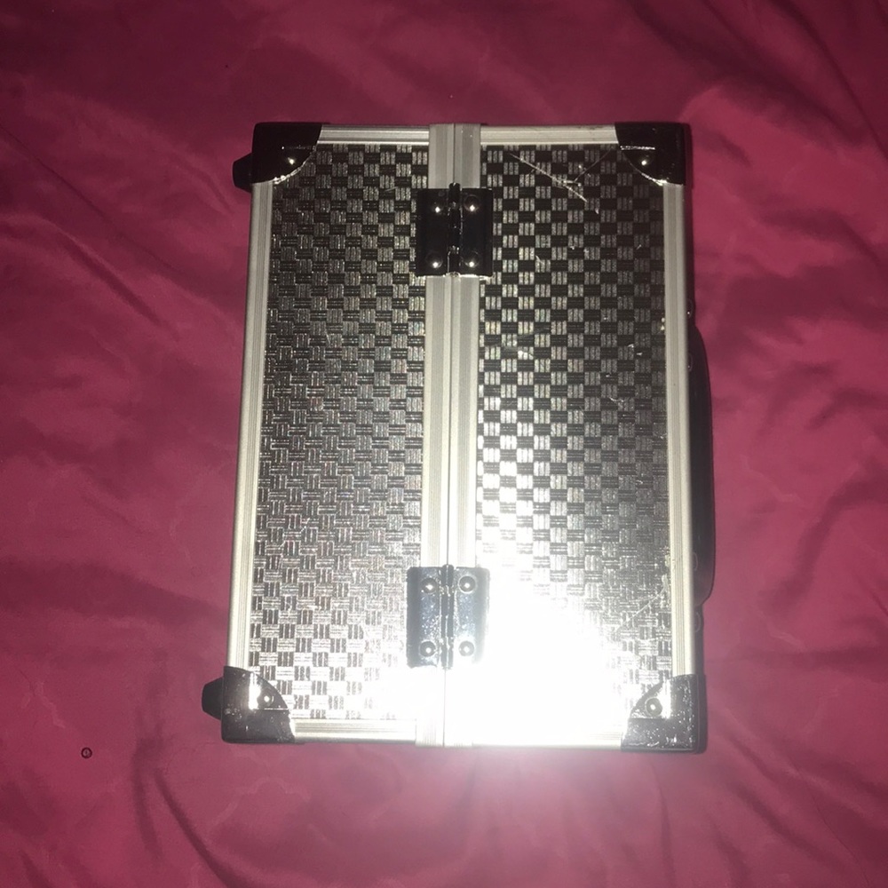 Makeup case - Picture 4 of 5